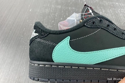DM7866- 117 Jordan Air Low Travis 1 5755 Scott Cozy x 0814